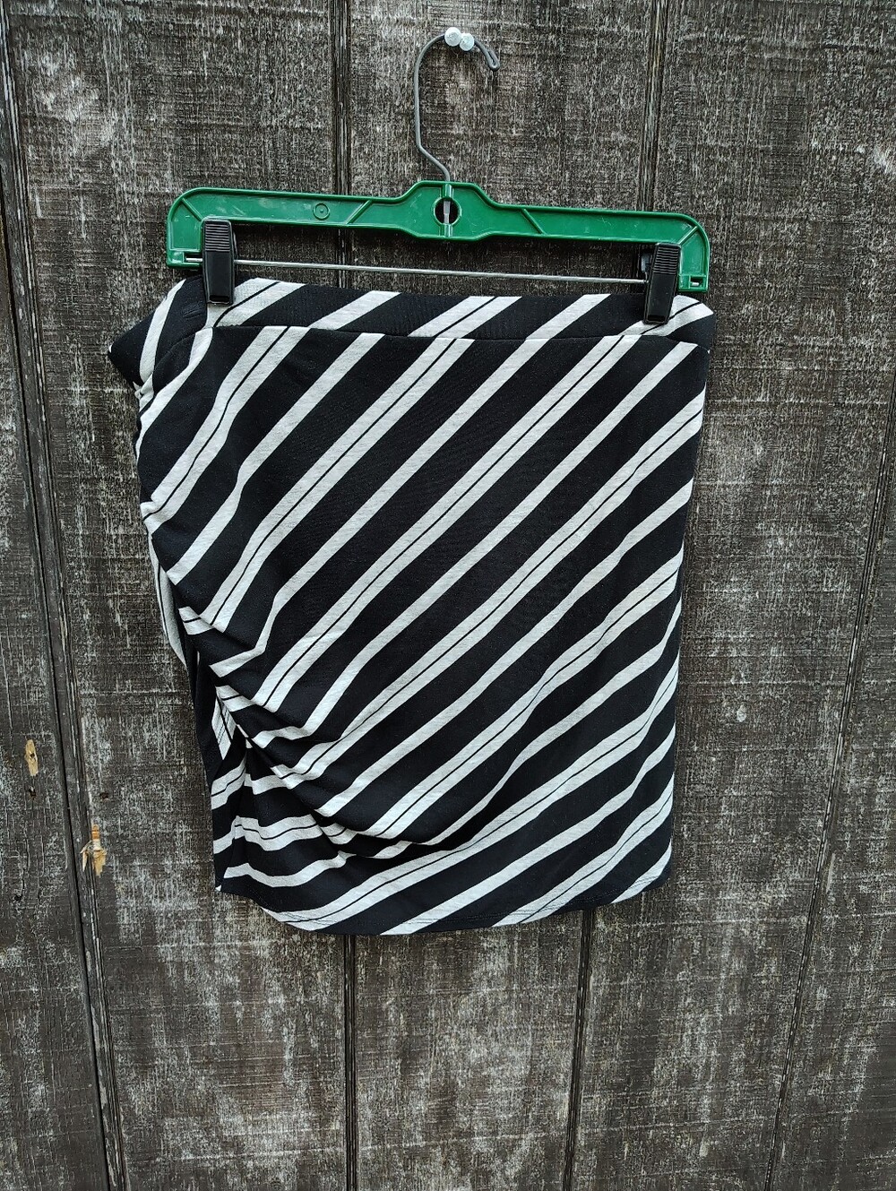 Victoria's Secret Black and White Diagonal Stripe Skirt - Picture 3 of 4